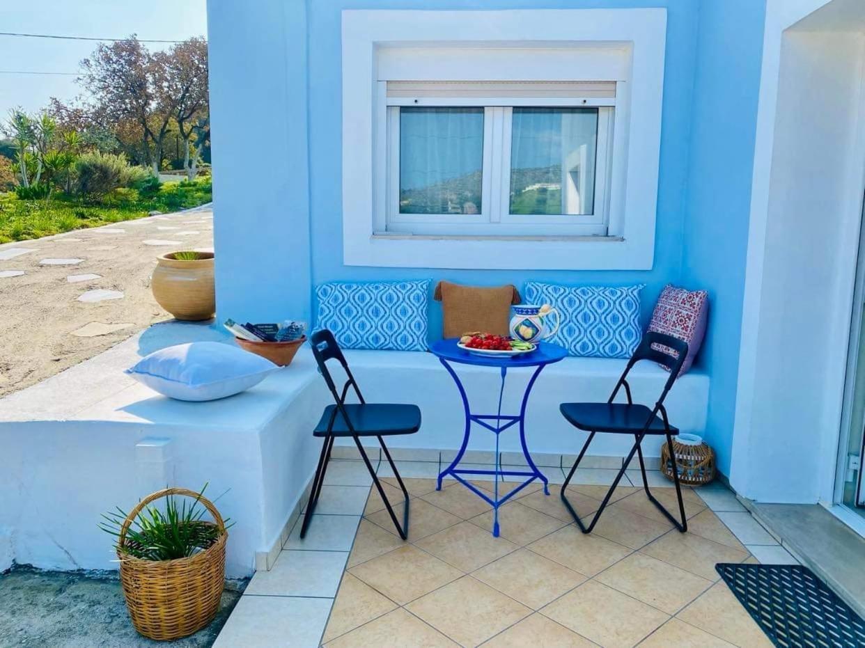 The Blue House Apartment Vromolithos Екстериор снимка