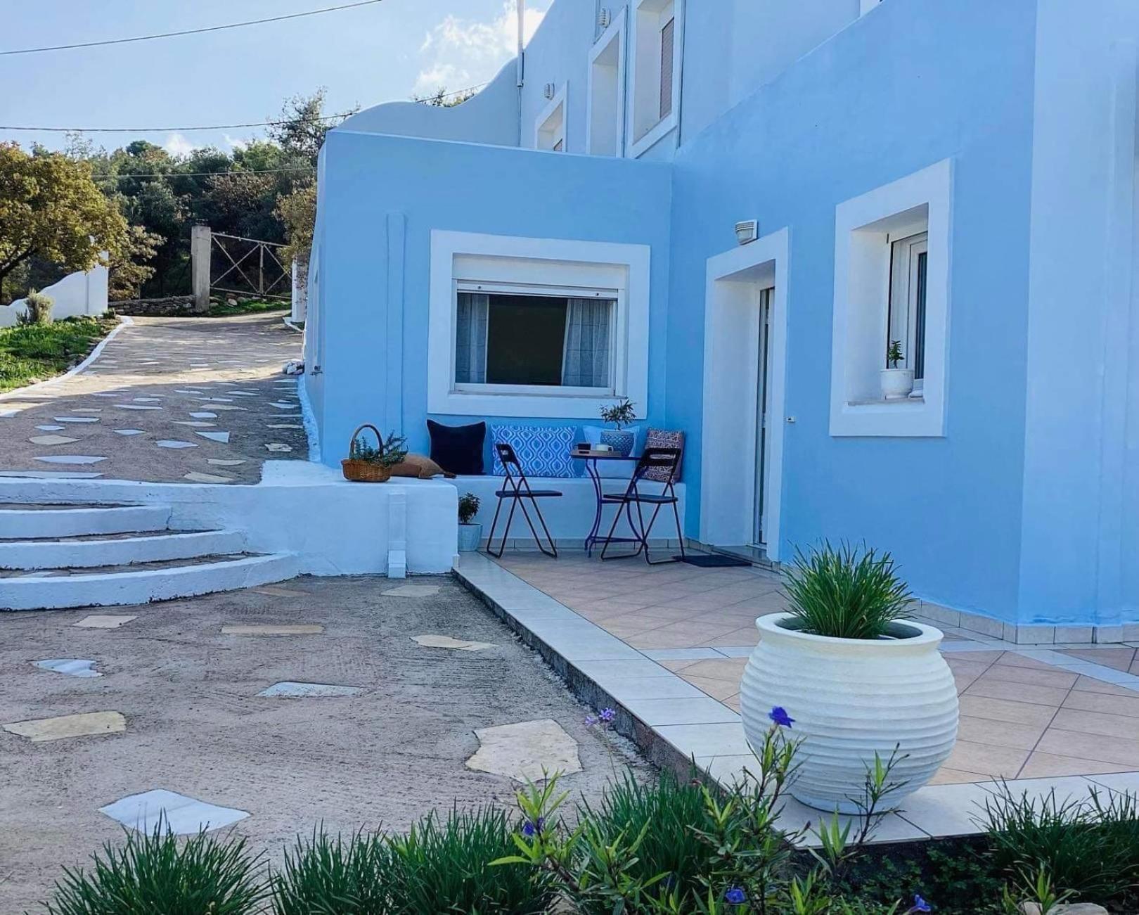 The Blue House Apartment Vromolithos Екстериор снимка